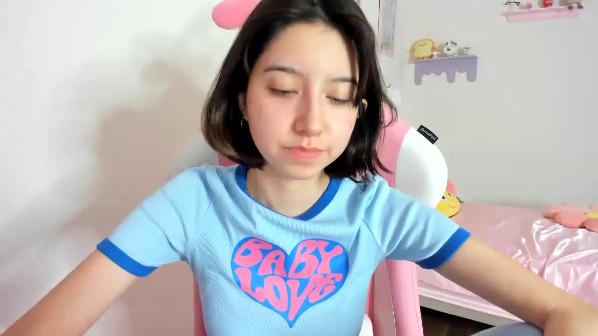 Gallery image thumbnail from Cherrycute666's myfreecams stream on, 08/29/2023, 07:50 image 13 of 20