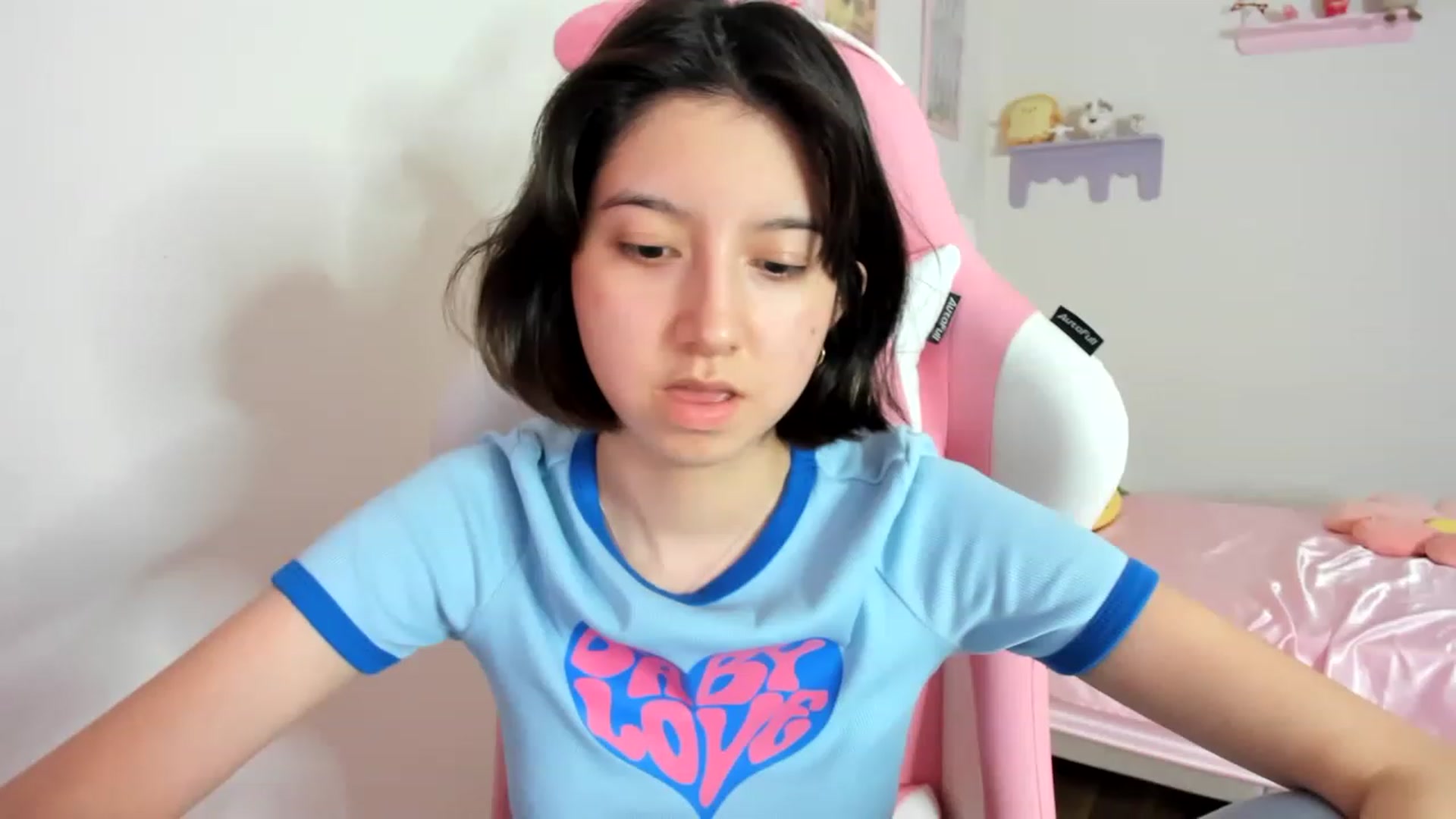 Gallery image thumbnail from Cherrycute666's myfreecams stream on, 08/29/2023, 07:50 image 14 of 20