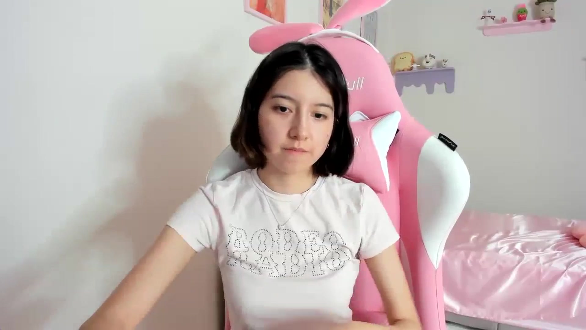 Gallery image thumbnail from Cherrycute666's myfreecams stream on, 08/30/2023, 22:00 image 20 of 20