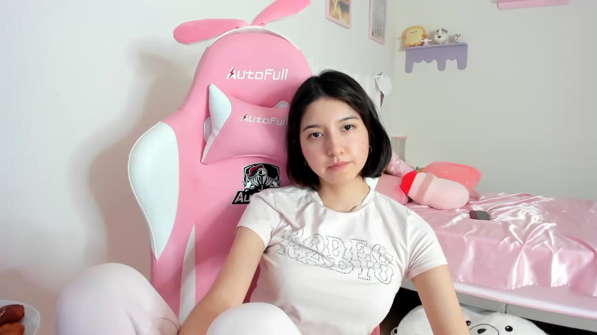 Gallery image thumbnail from Cherrycute666's myfreecams stream on, 08/30/2023, 22:47 image 2 of 20