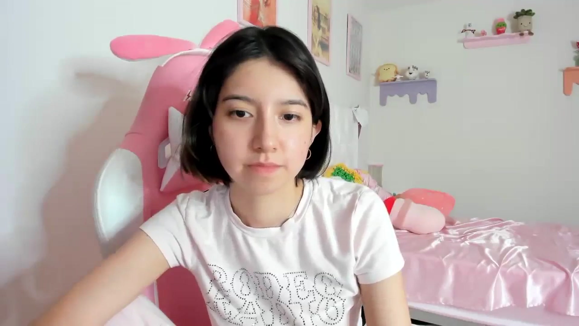 Gallery image thumbnail from Cherrycute666's myfreecams stream on, 08/30/2023, 23:47 image 8 of 20