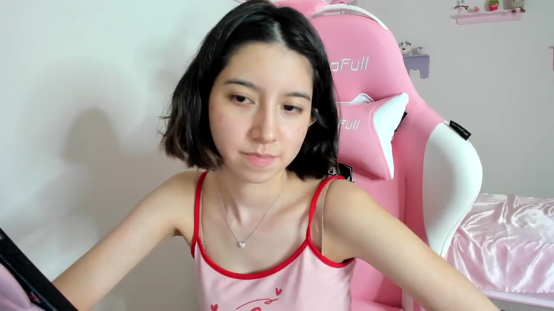 Gallery image thumbnail from Cherrycute666's myfreecams stream on, 08/31/2023, 06:49 image 15 of 20
