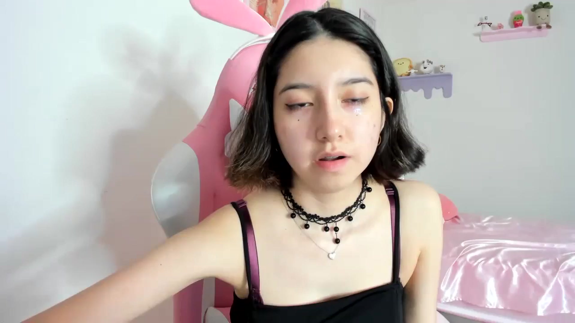 Gallery image thumbnail from Cherrycute666's myfreecams stream on, 09/01/2023, 02:18 image 1 of 20