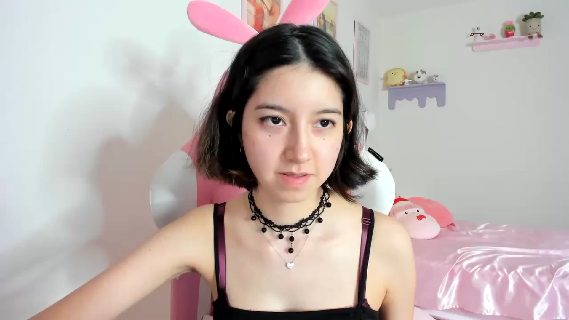 Gallery image thumbnail from Cherrycute666's myfreecams stream on, 09/01/2023, 02:18 image 10 of 20