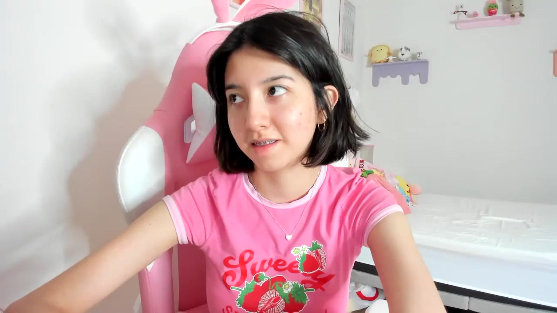 Gallery image thumbnail from Cherrycute666's myfreecams stream on, 09/03/2023, 23:30 image 20 of 20