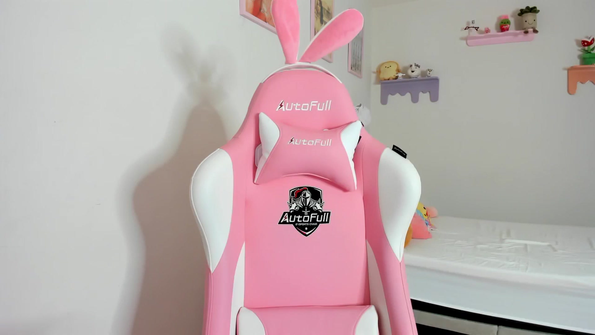 Gallery image thumbnail from Cherrycute666's myfreecams stream on, 09/04/2023, 02:24 image 20 of 20