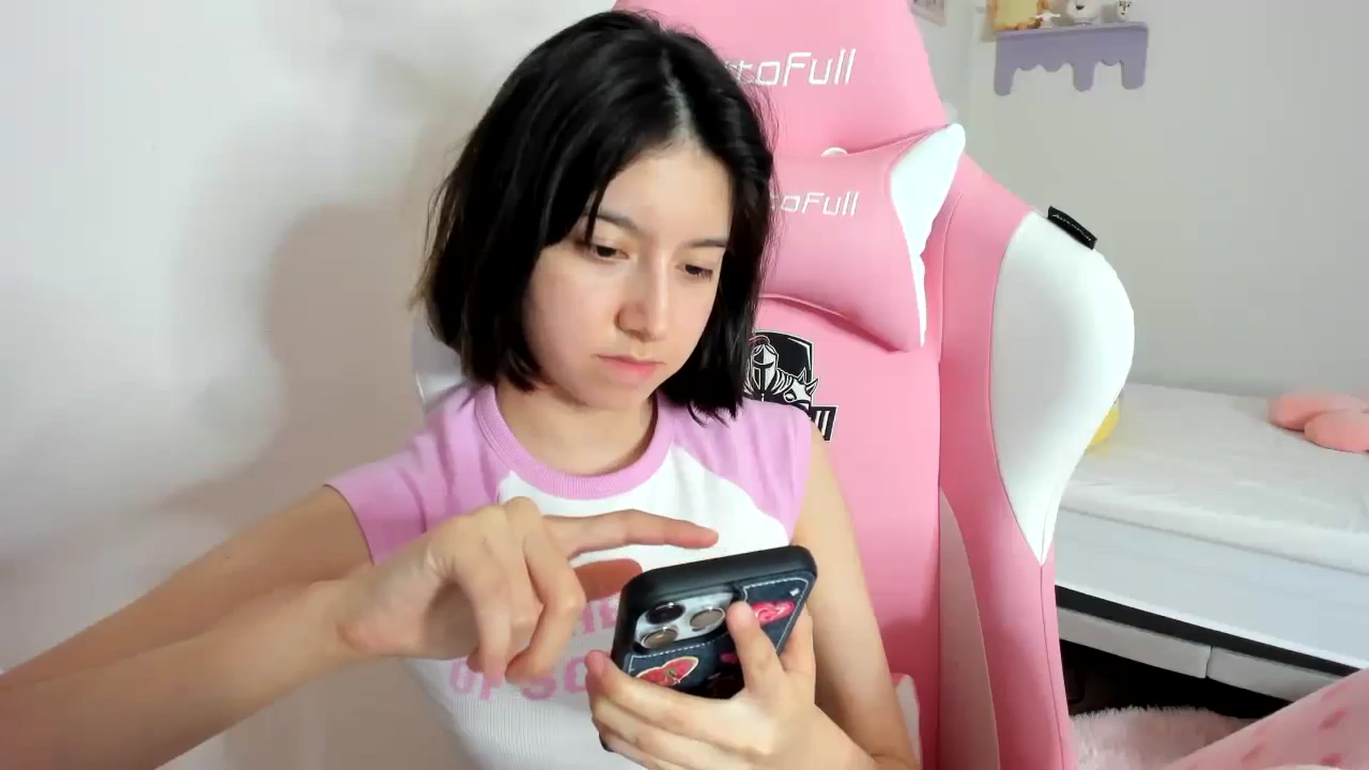 Gallery image thumbnail from Cherrycute666's myfreecams stream on, 09/07/2023, 24:29 image 6 of 20