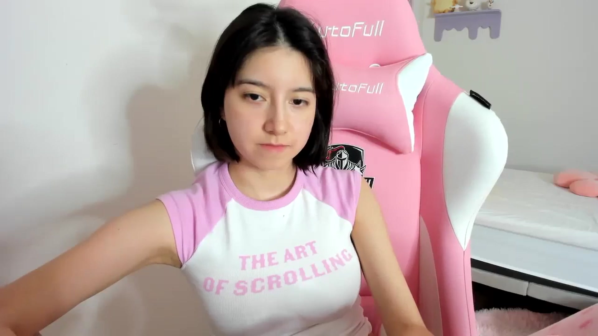 Gallery image thumbnail from Cherrycute666's myfreecams stream on, 09/07/2023, 24:29 image 3 of 20