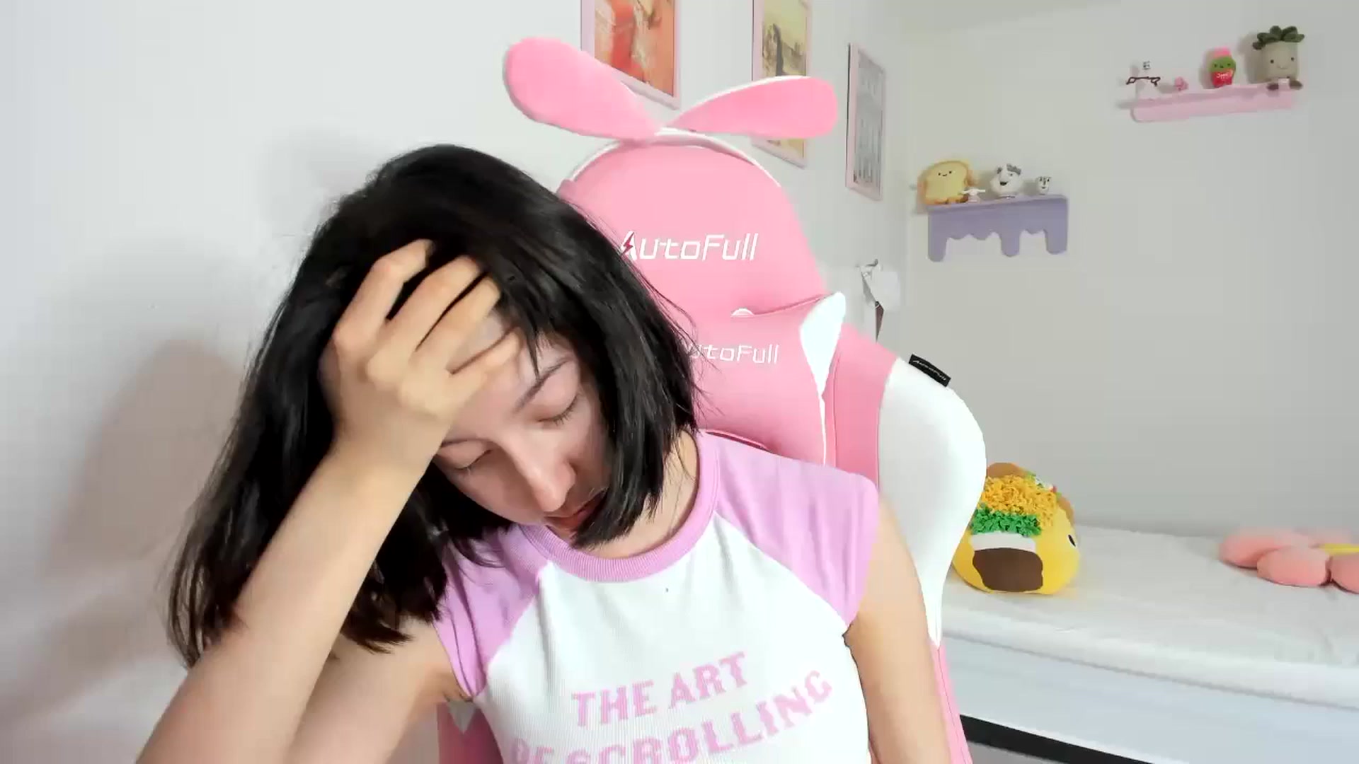 Gallery image thumbnail from Cherrycute666's myfreecams stream on, 09/07/2023, 24:29 image 20 of 20