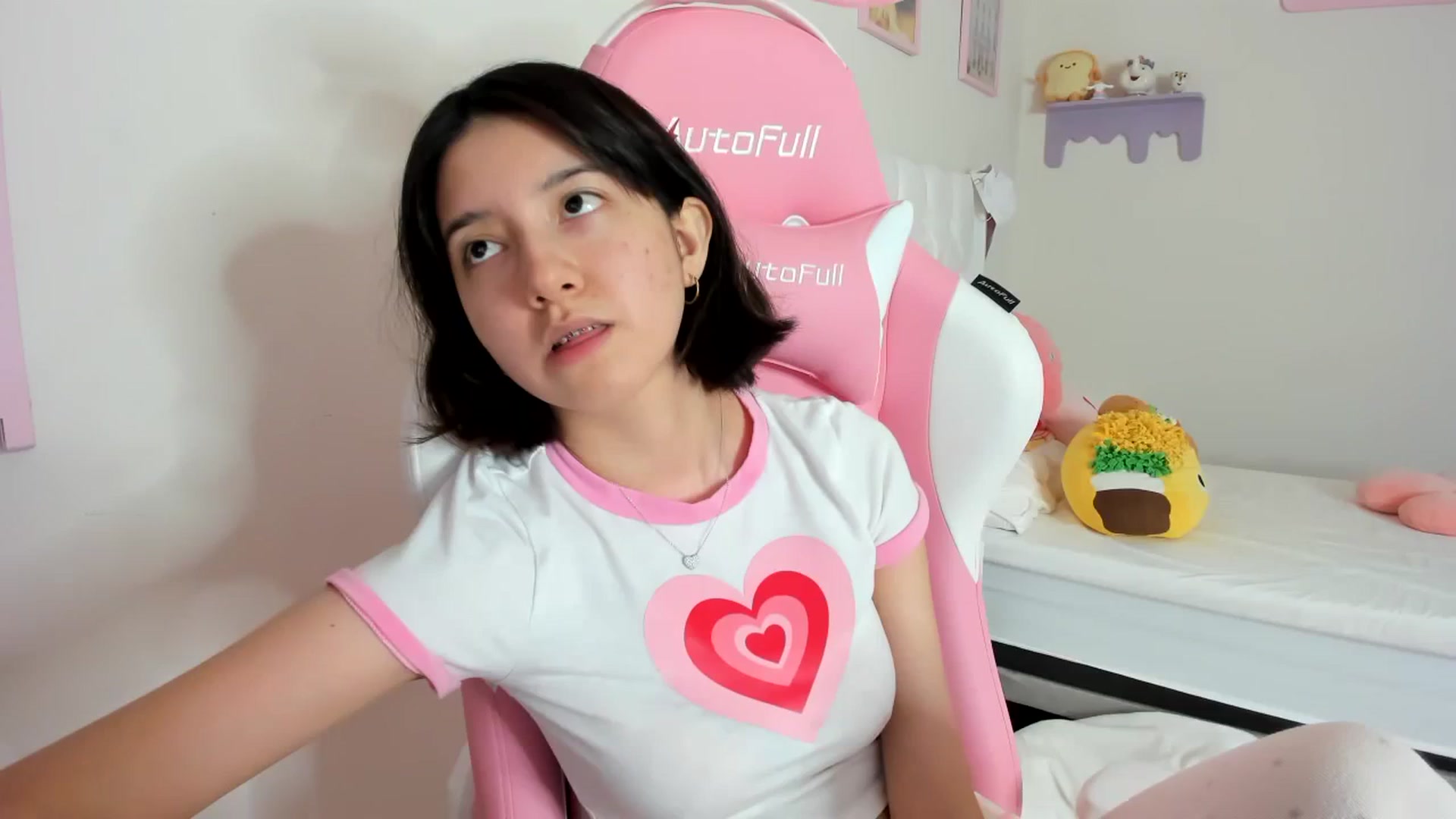 Gallery image thumbnail from Cherrycute666's myfreecams stream on, 09/07/2023, 19:30 image 1 of 20
