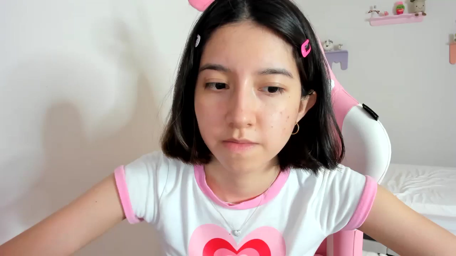 Gallery image thumbnail from Cherrycute666's myfreecams stream on, 09/08/2023, 24:01 image 11 of 20