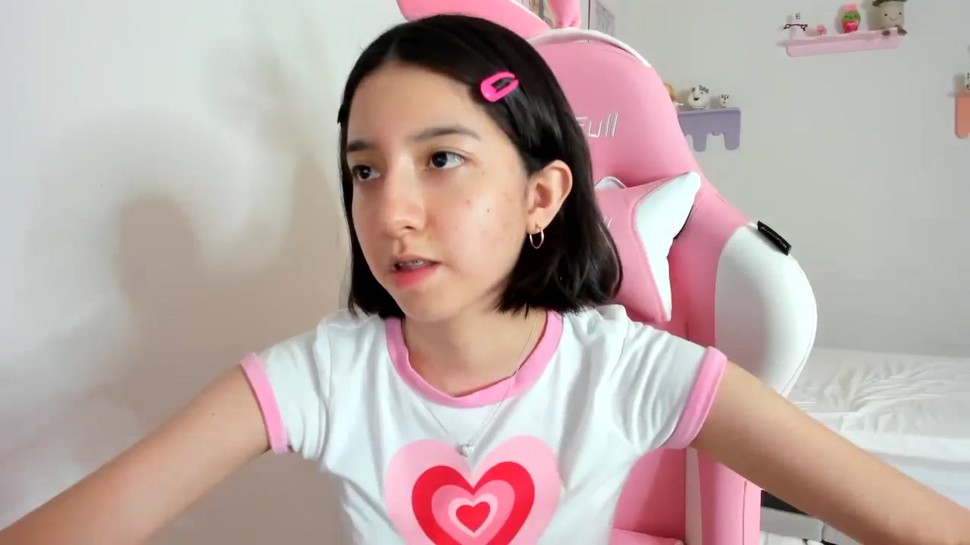 Gallery image thumbnail from Cherrycute666's myfreecams stream on, 09/08/2023, 24:01 image 9 of 20