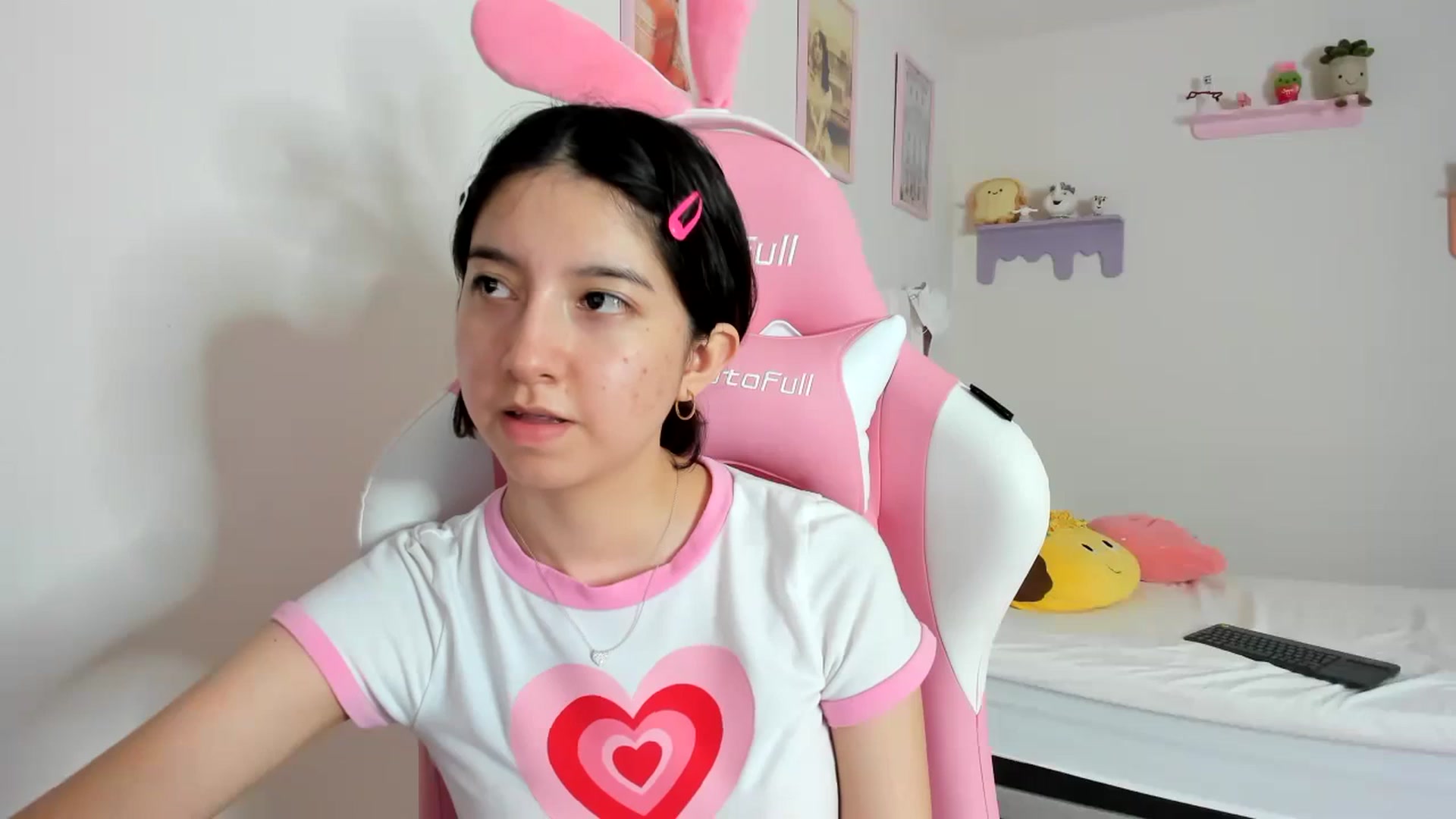 Gallery image thumbnail from Cherrycute666's myfreecams stream on, 09/08/2023, 04:42 image 12 of 20