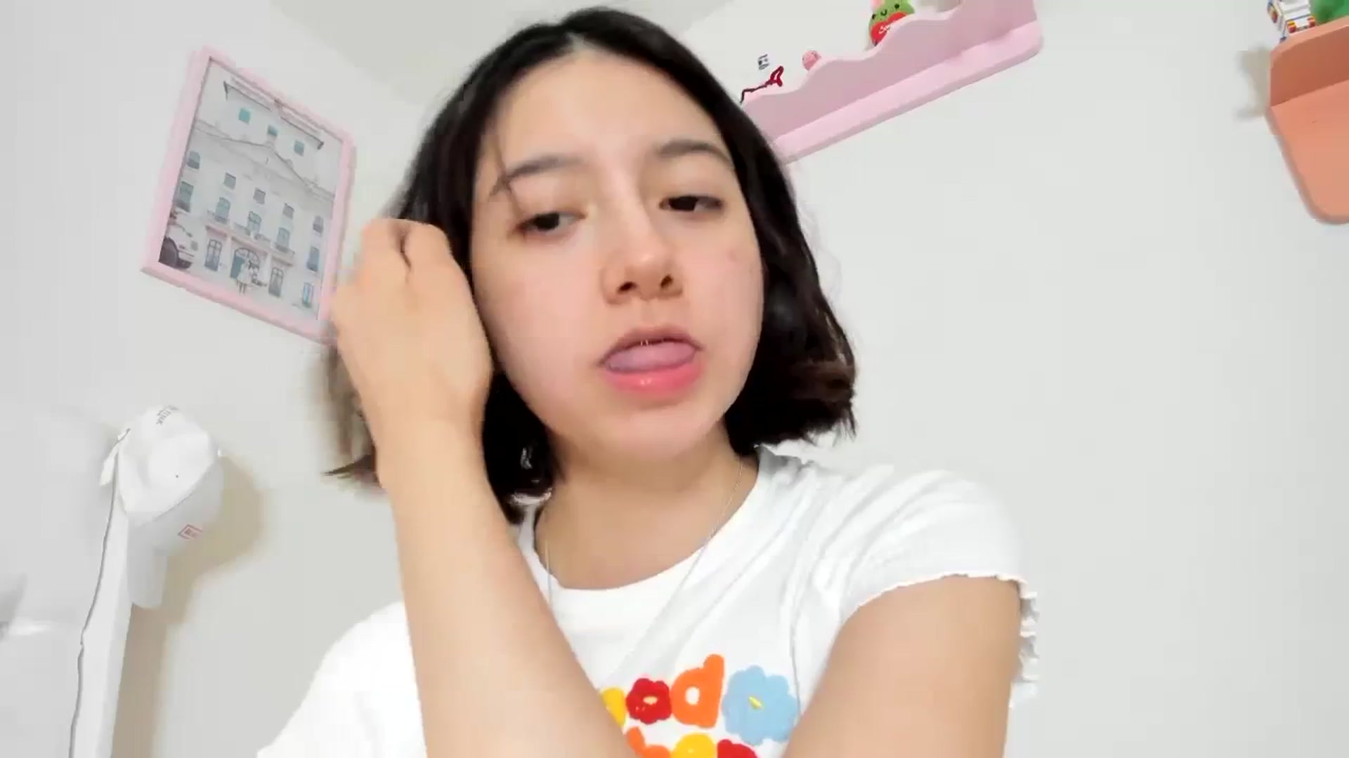 Gallery image thumbnail from Cherrycute666's myfreecams stream on, 09/08/2023, 06:50 image 7 of 20