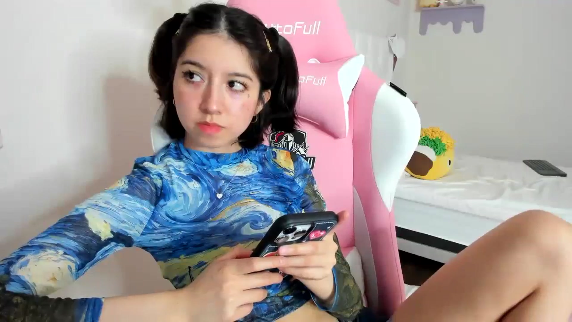 Gallery image thumbnail from Cherrycute666's myfreecams stream on, 09/08/2023, 21:36 image 16 of 20