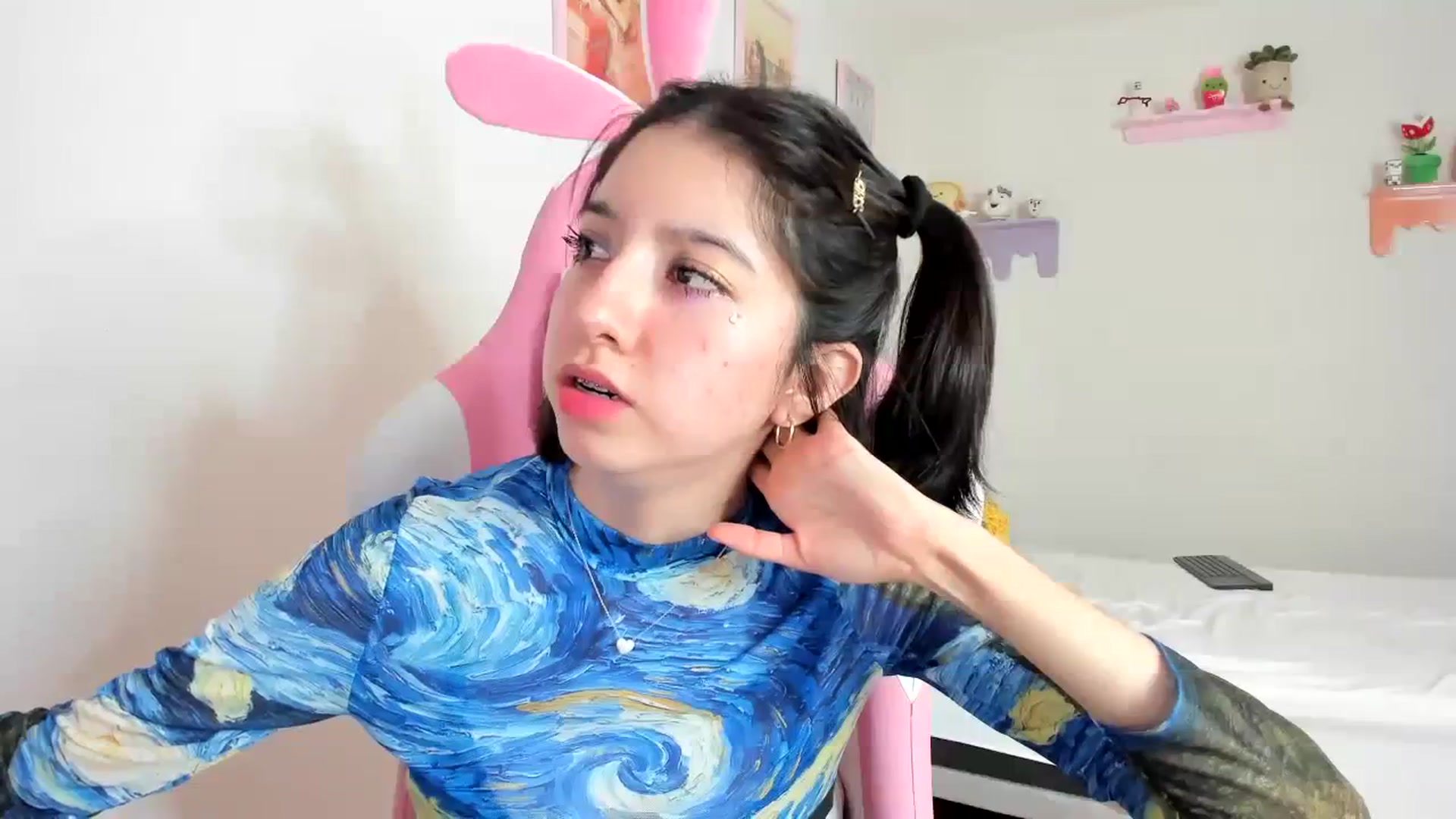 Gallery image thumbnail from Cherrycute666's myfreecams stream on, 09/08/2023, 21:36 image 14 of 20