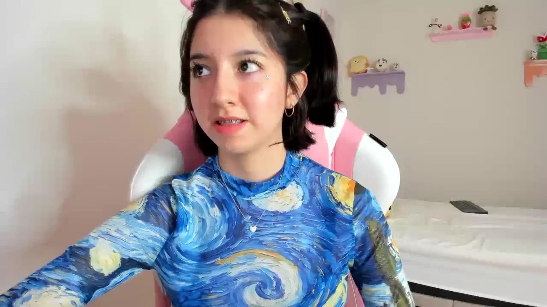 Gallery image thumbnail from Cherrycute666's myfreecams stream on, 09/09/2023, 01:58 image 6 of 20
