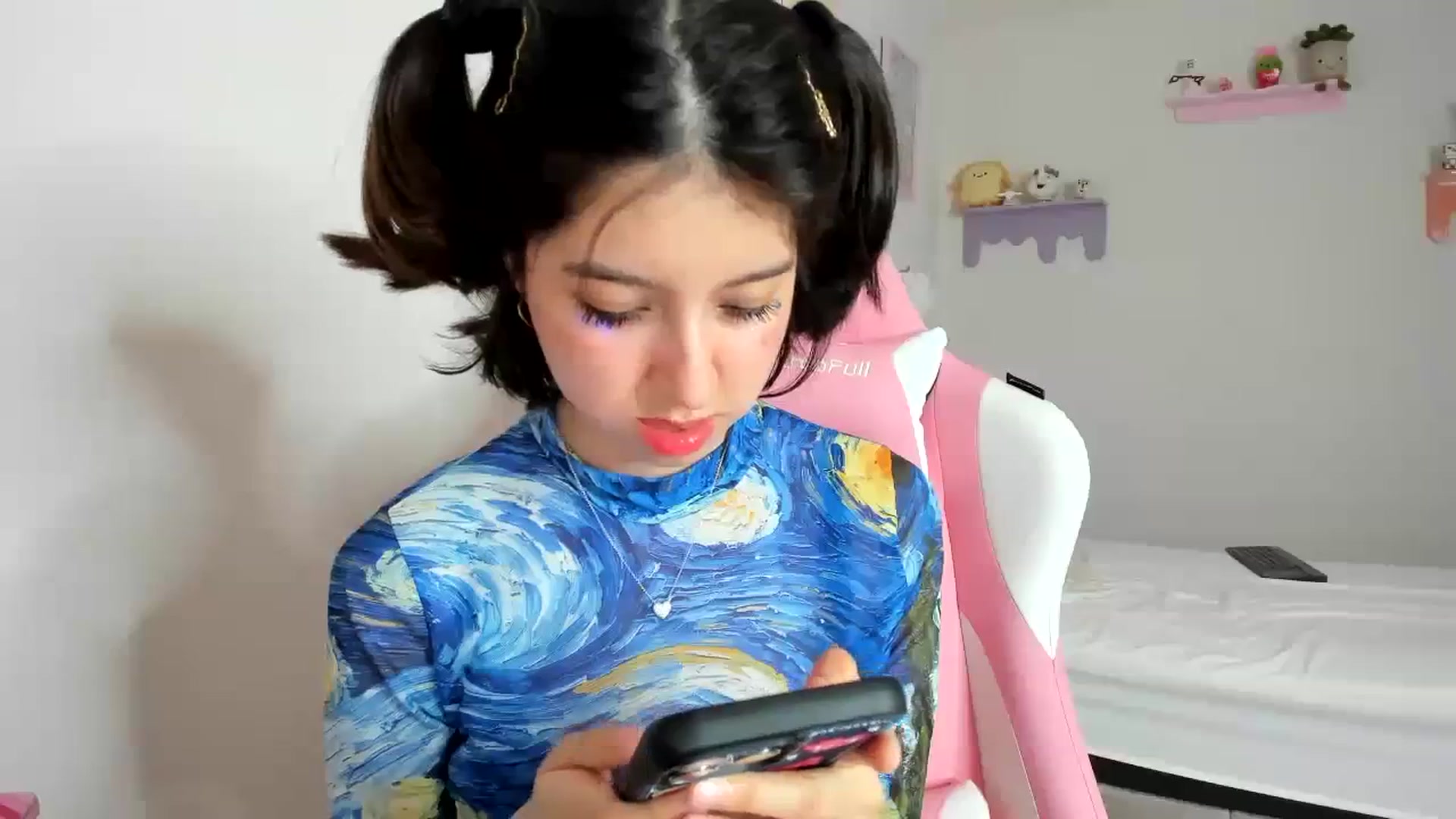 Gallery image thumbnail from Cherrycute666's myfreecams stream on, 09/09/2023, 01:58 image 12 of 20