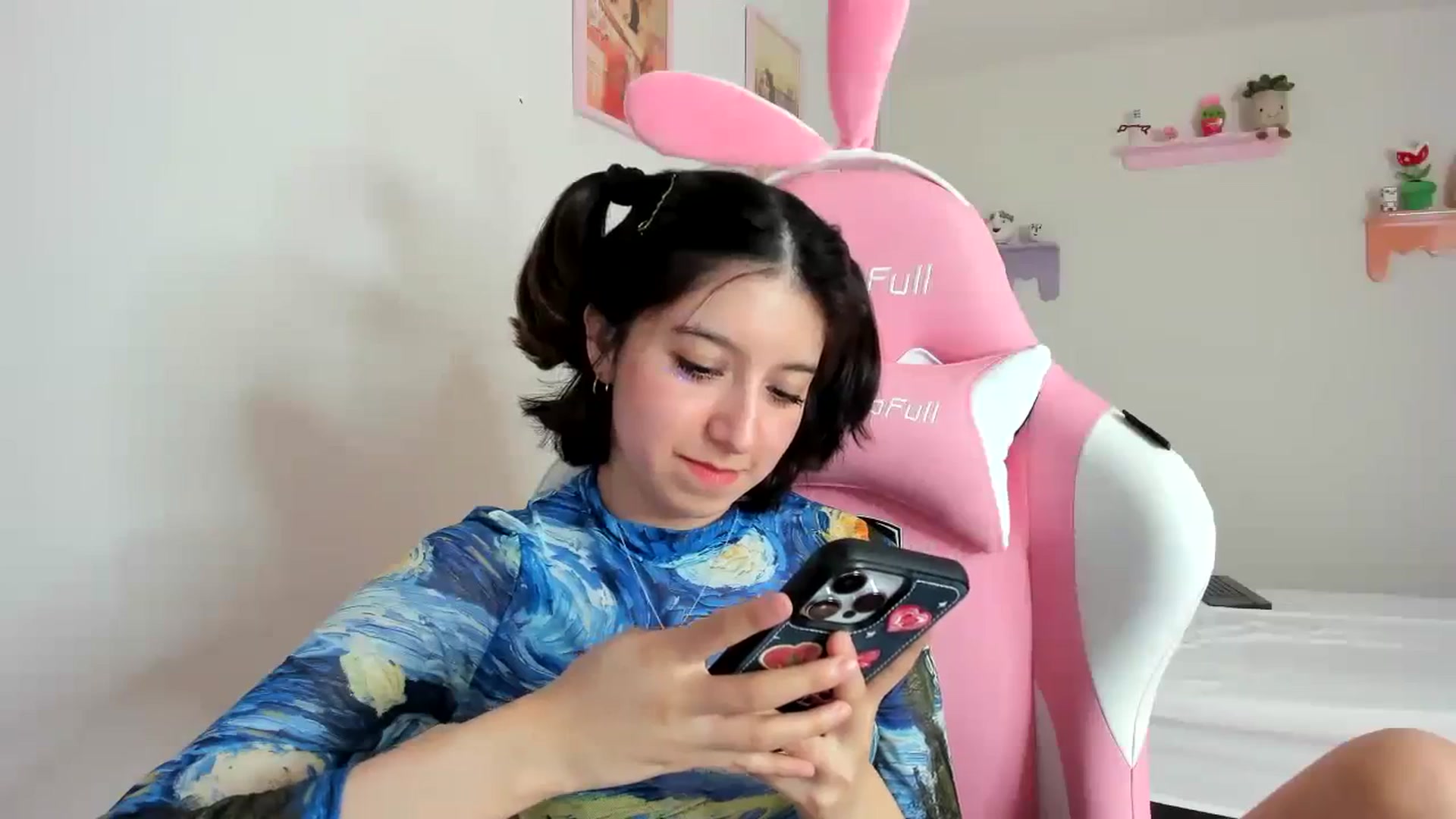 Gallery image thumbnail from Cherrycute666's myfreecams stream on, 09/09/2023, 01:58 image 2 of 20
