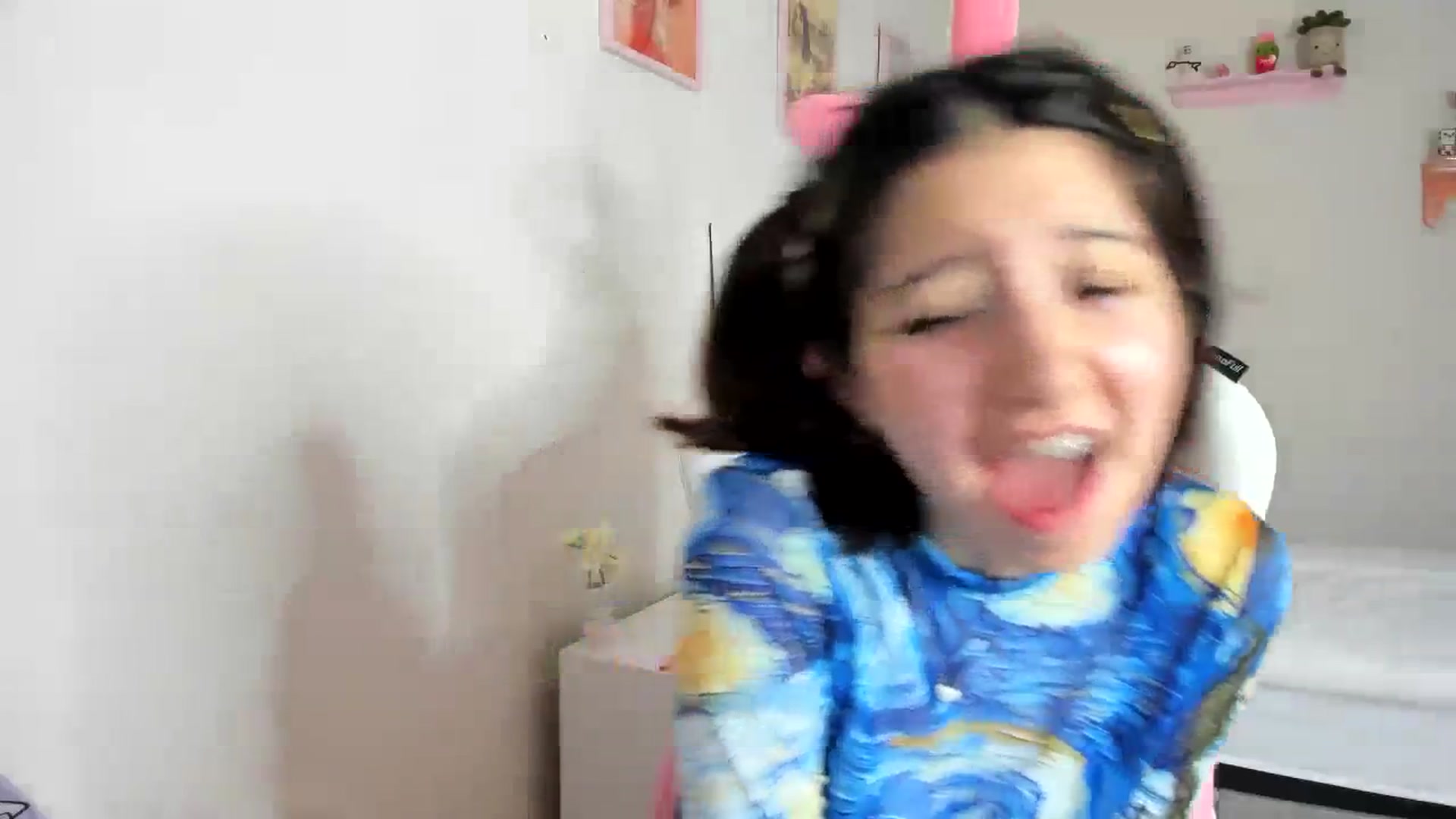 Gallery image thumbnail from Cherrycute666's myfreecams stream on, 09/09/2023, 08:00 image 19 of 20