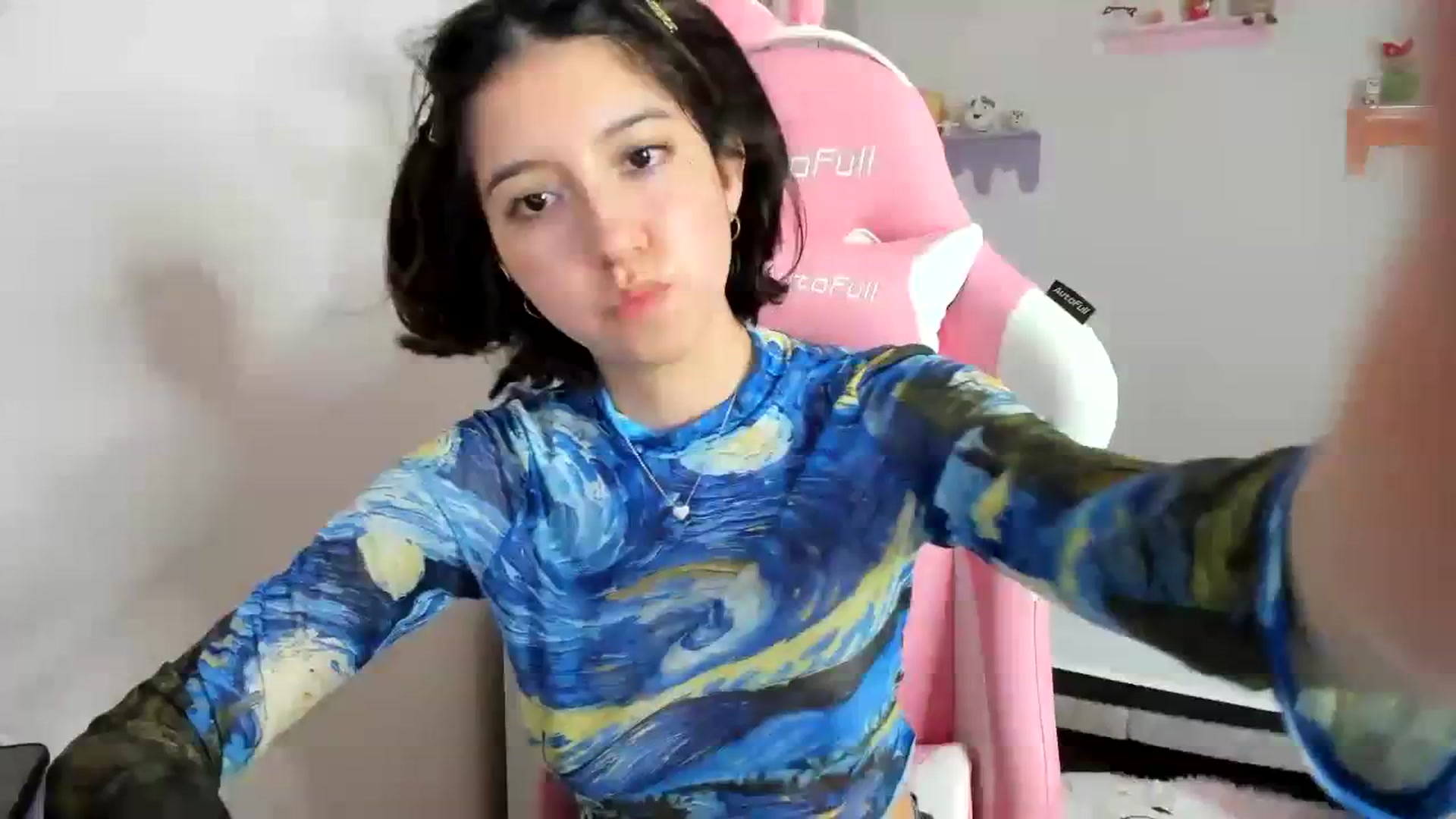 Gallery image thumbnail from Cherrycute666's myfreecams stream on, 09/09/2023, 08:00 image 7 of 20