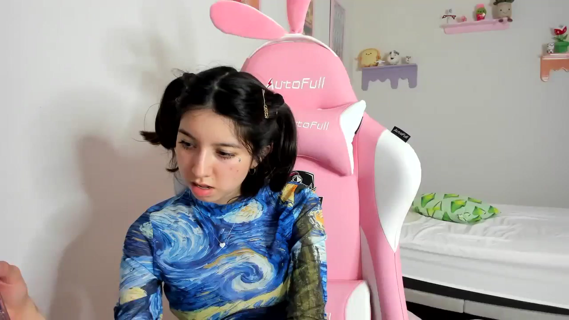 Gallery image thumbnail from Cherrycute666's myfreecams stream on, 09/09/2023, 11:03 image 8 of 20