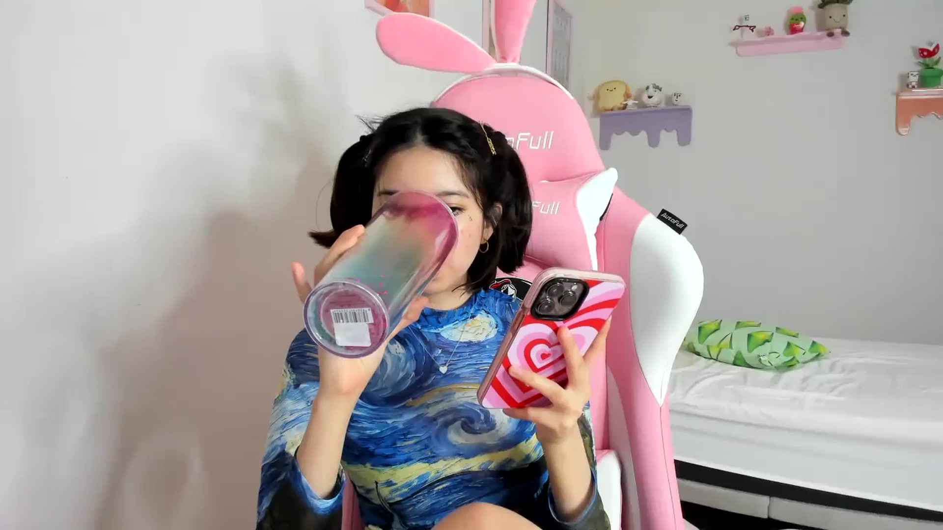 Gallery image thumbnail from Cherrycute666's myfreecams stream on, 09/09/2023, 11:03 image 7 of 20
