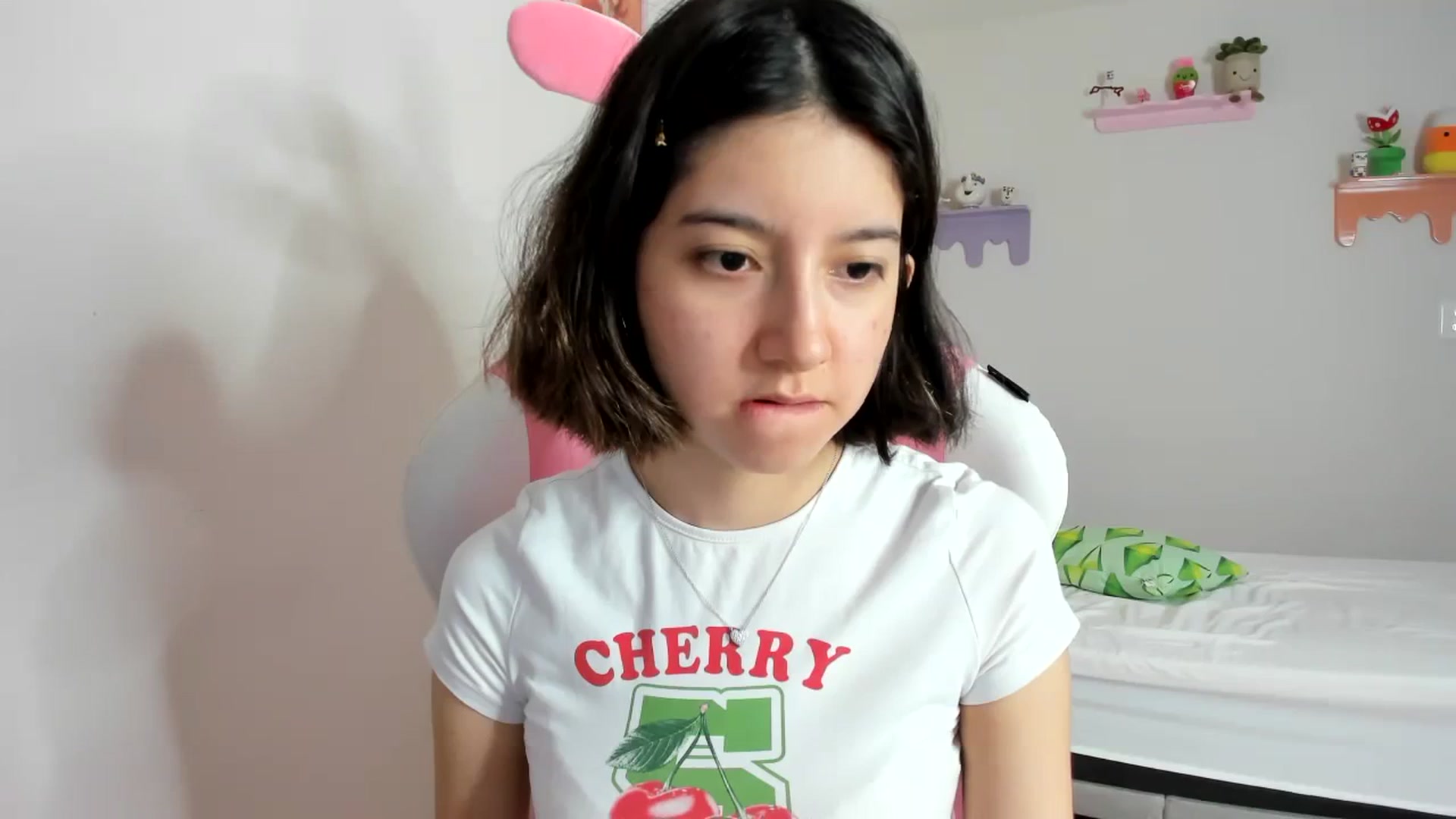 Gallery image thumbnail from Cherrycute666's myfreecams stream on, 09/10/2023, 01:44 image 6 of 20