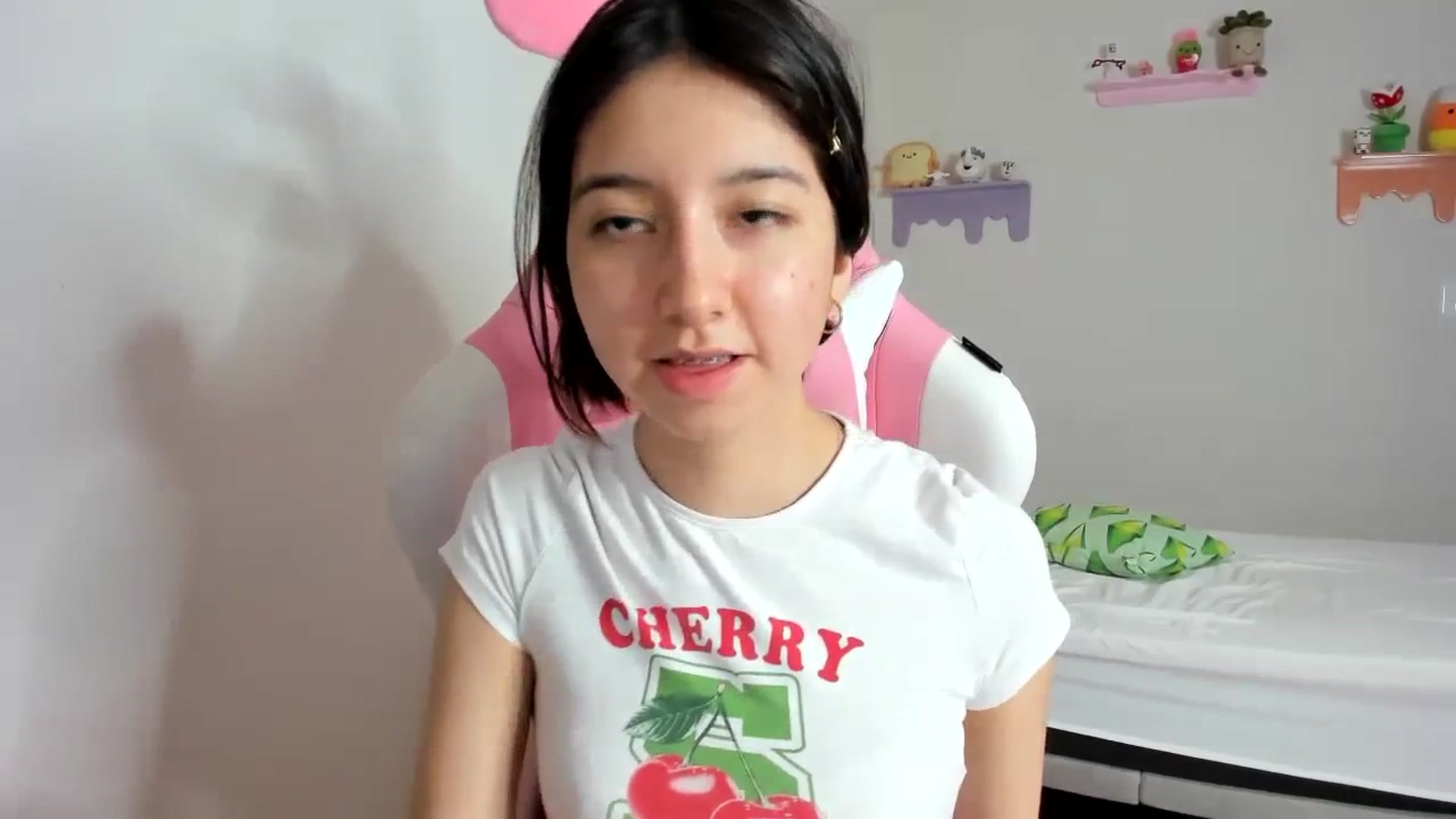 Gallery image thumbnail from Cherrycute666's myfreecams stream on, 09/10/2023, 04:47 image 5 of 20