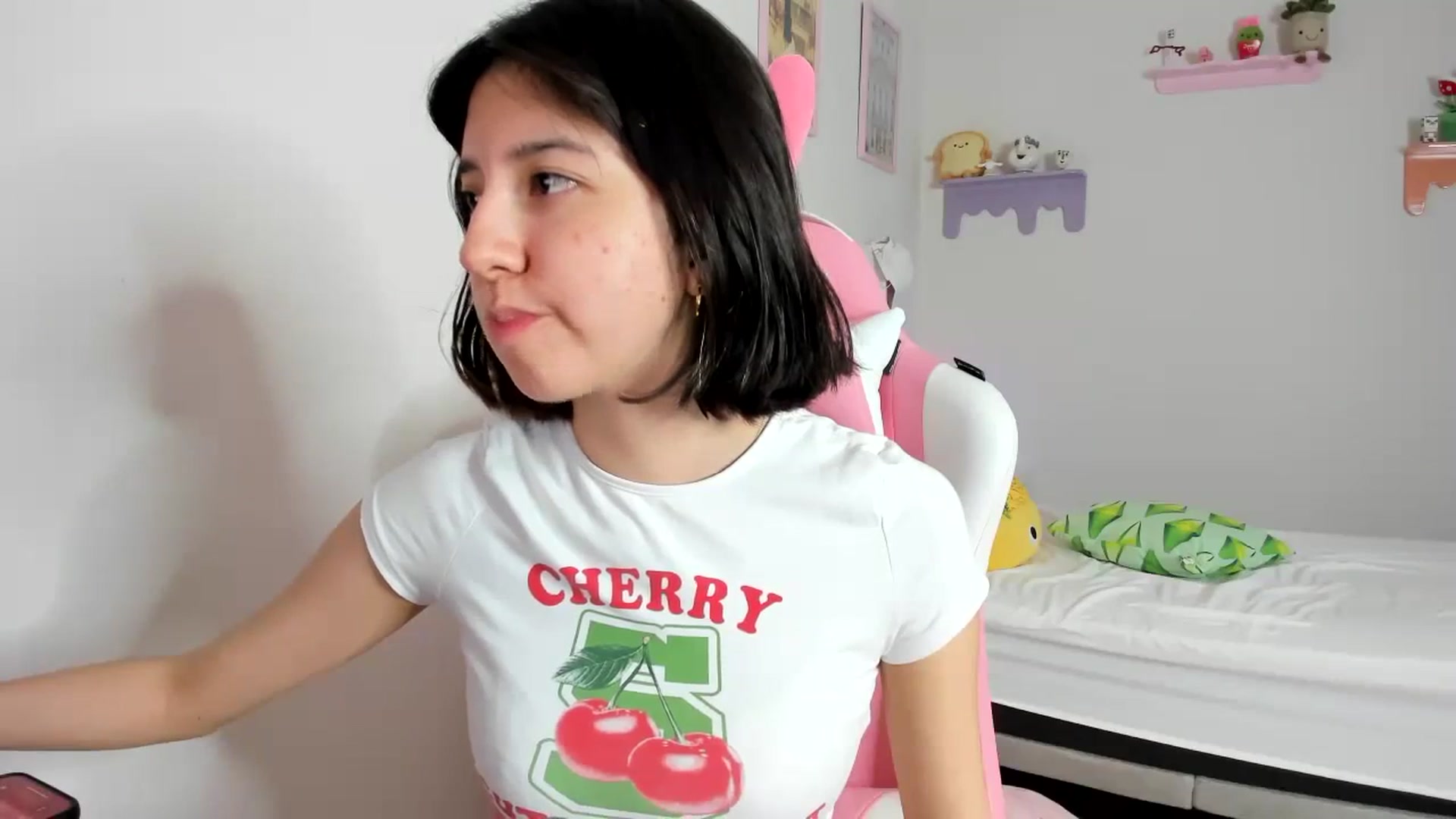 Gallery image thumbnail from Cherrycute666's myfreecams stream on, 09/10/2023, 04:47 image 8 of 20
