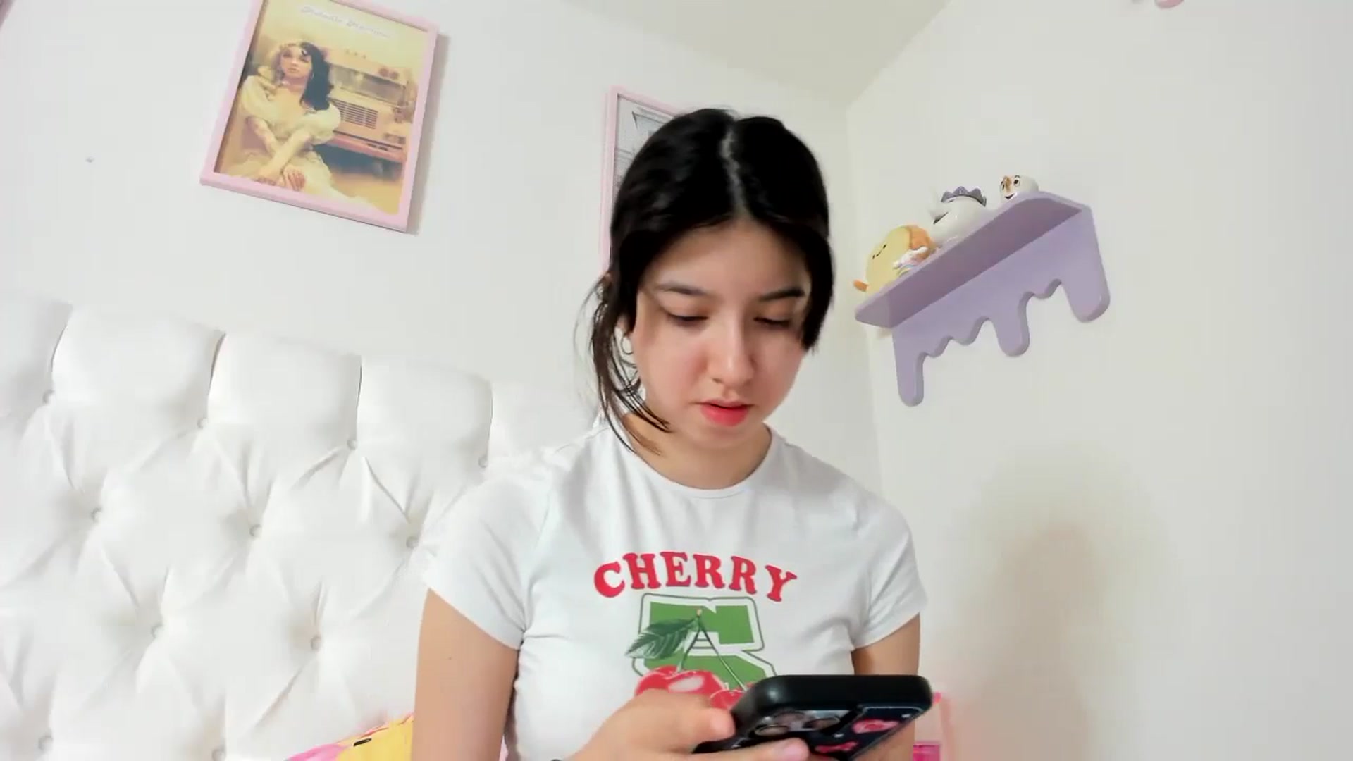 Gallery image thumbnail from Cherrycute666's myfreecams stream on, 09/10/2023, 16:19 image 10 of 20