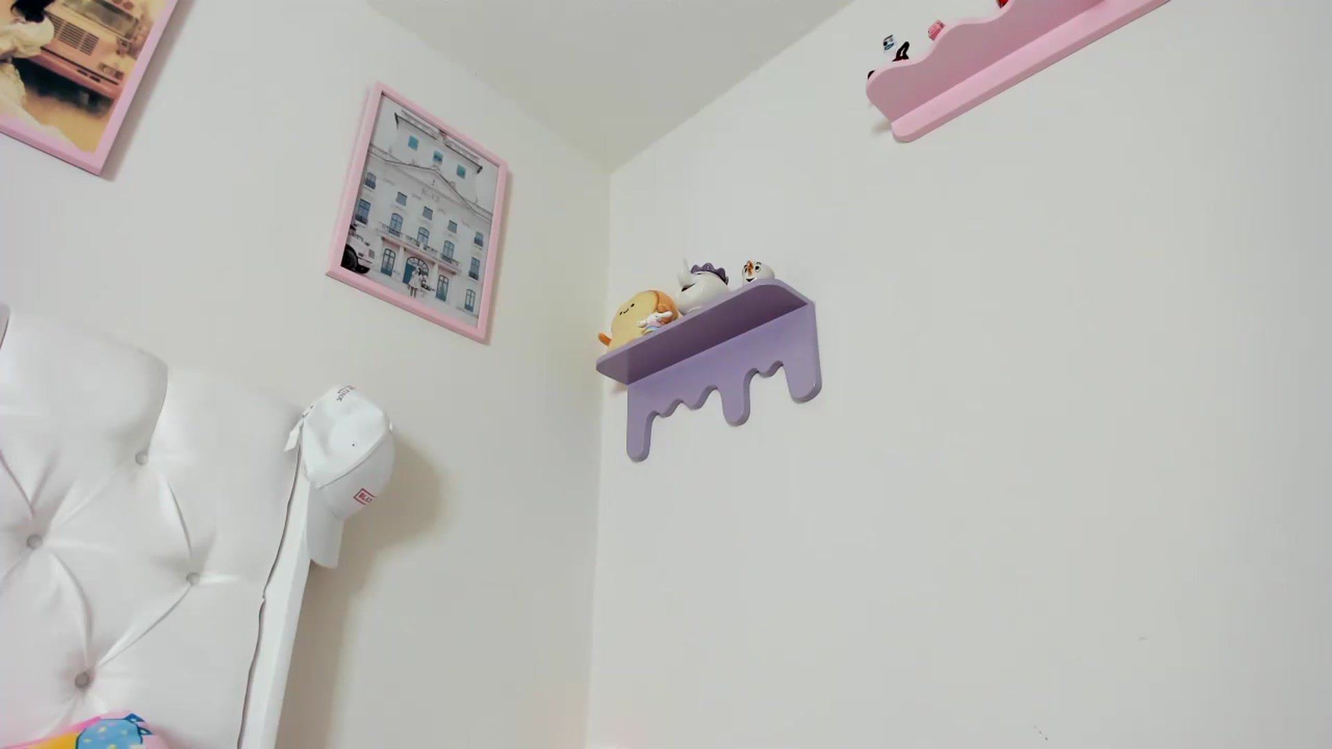 Gallery image thumbnail from Cherrycute666's myfreecams stream on, 09/10/2023, 17:32 image 2 of 20
