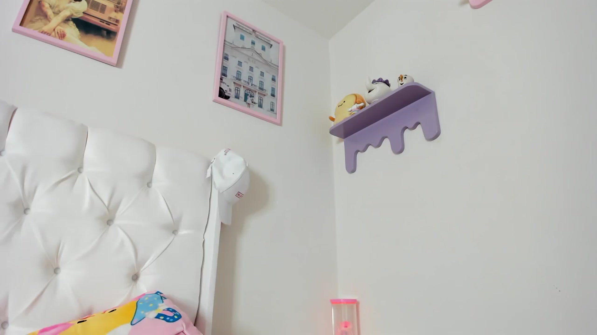 Gallery image thumbnail from Cherrycute666's myfreecams stream on, 09/10/2023, 17:32 image 15 of 20