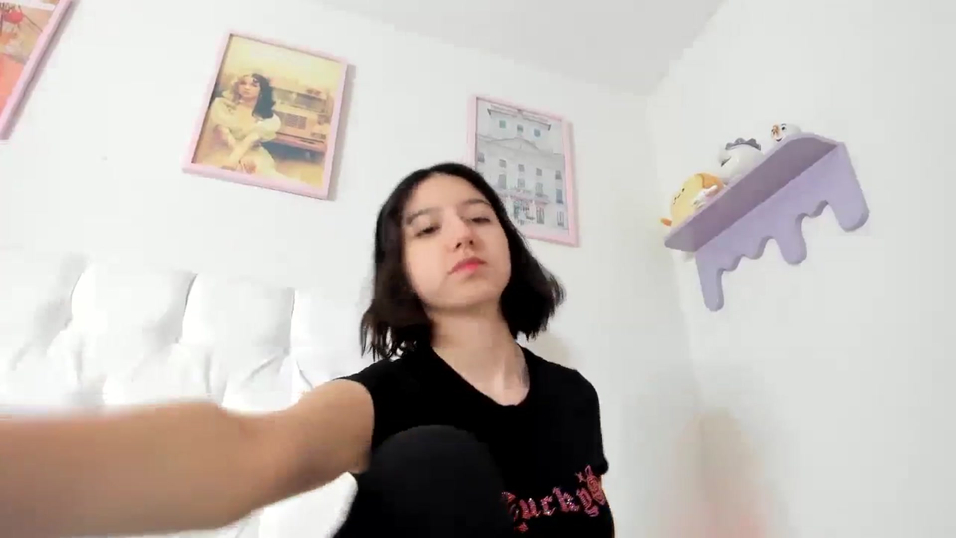 Gallery image thumbnail from Cherrycute666's myfreecams stream on, 09/10/2023, 17:32 image 9 of 20