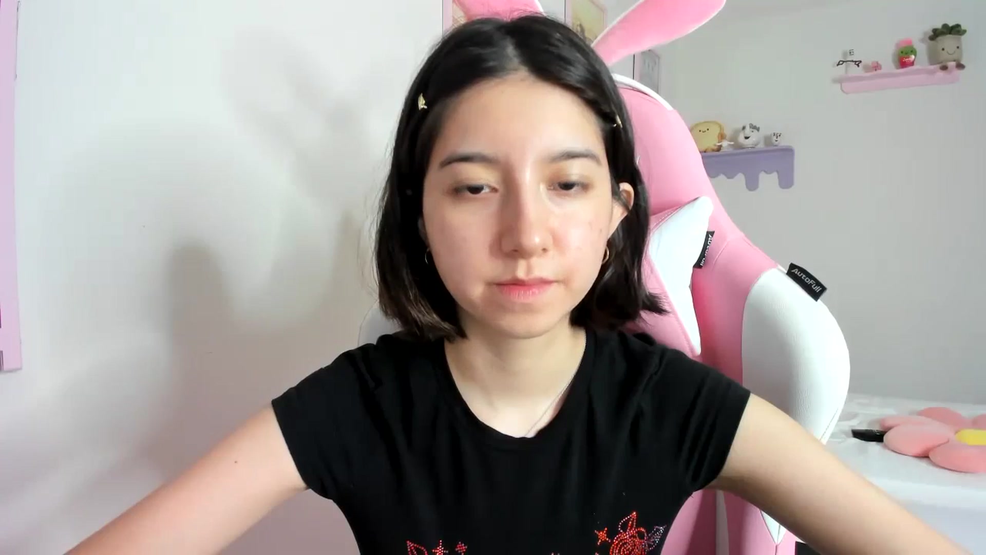 Gallery image thumbnail from Cherrycute666's myfreecams stream on, 09/11/2023, 04:38 image 5 of 20