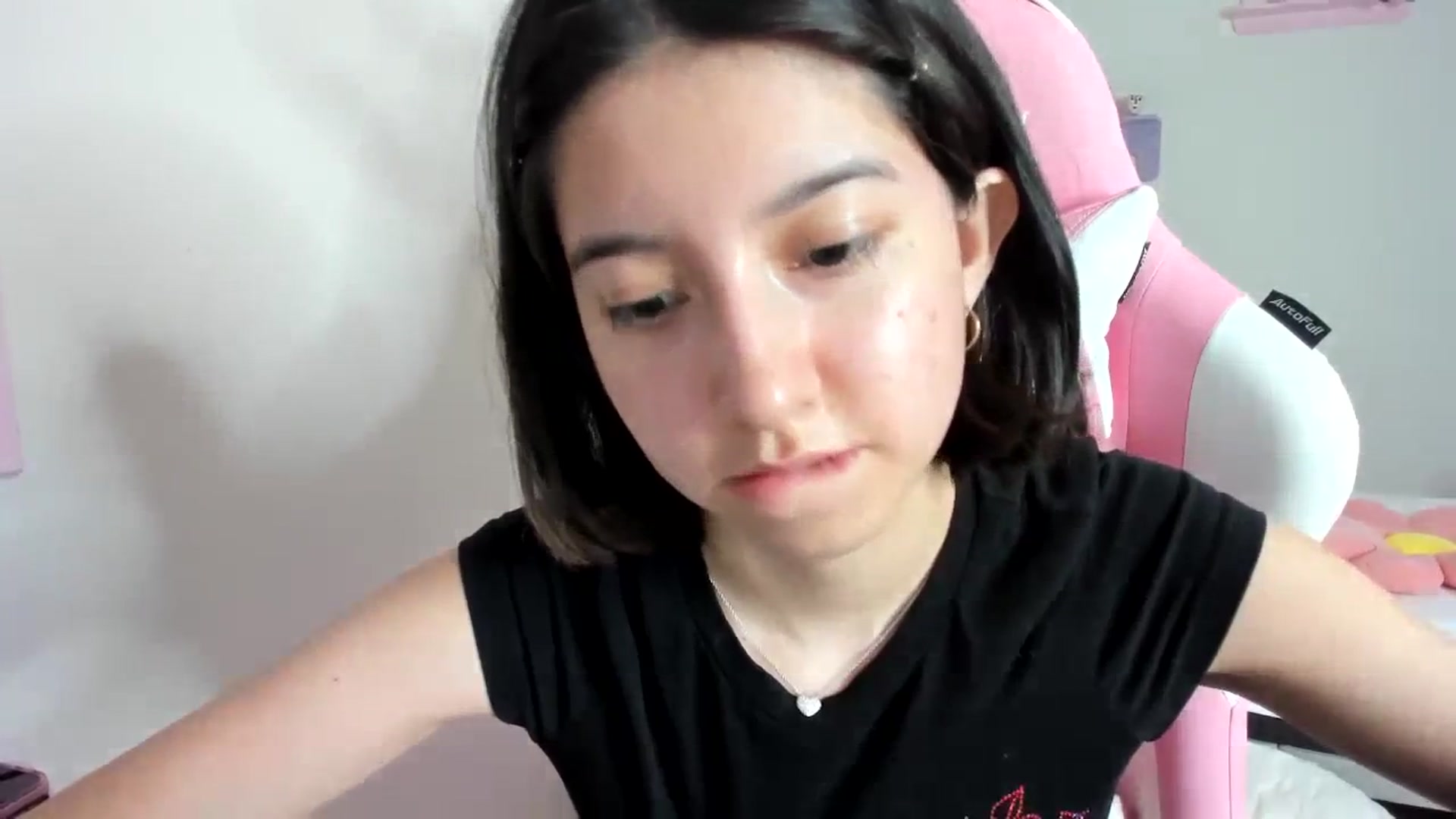Gallery image thumbnail from Cherrycute666's myfreecams stream on, 09/11/2023, 04:38 image 11 of 20