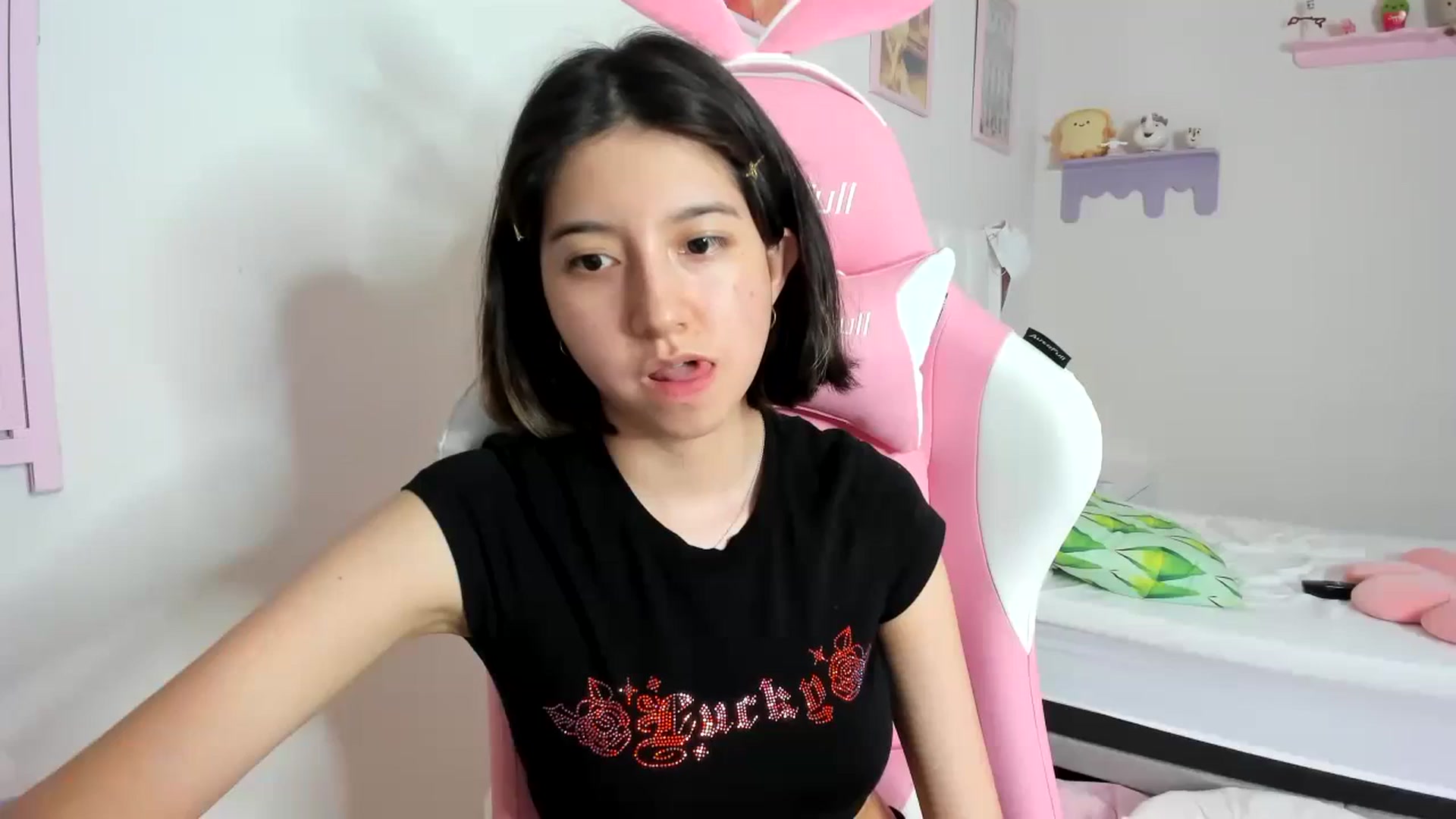 Gallery image thumbnail from Cherrycute666's myfreecams stream on, 09/11/2023, 06:16 image 20 of 20