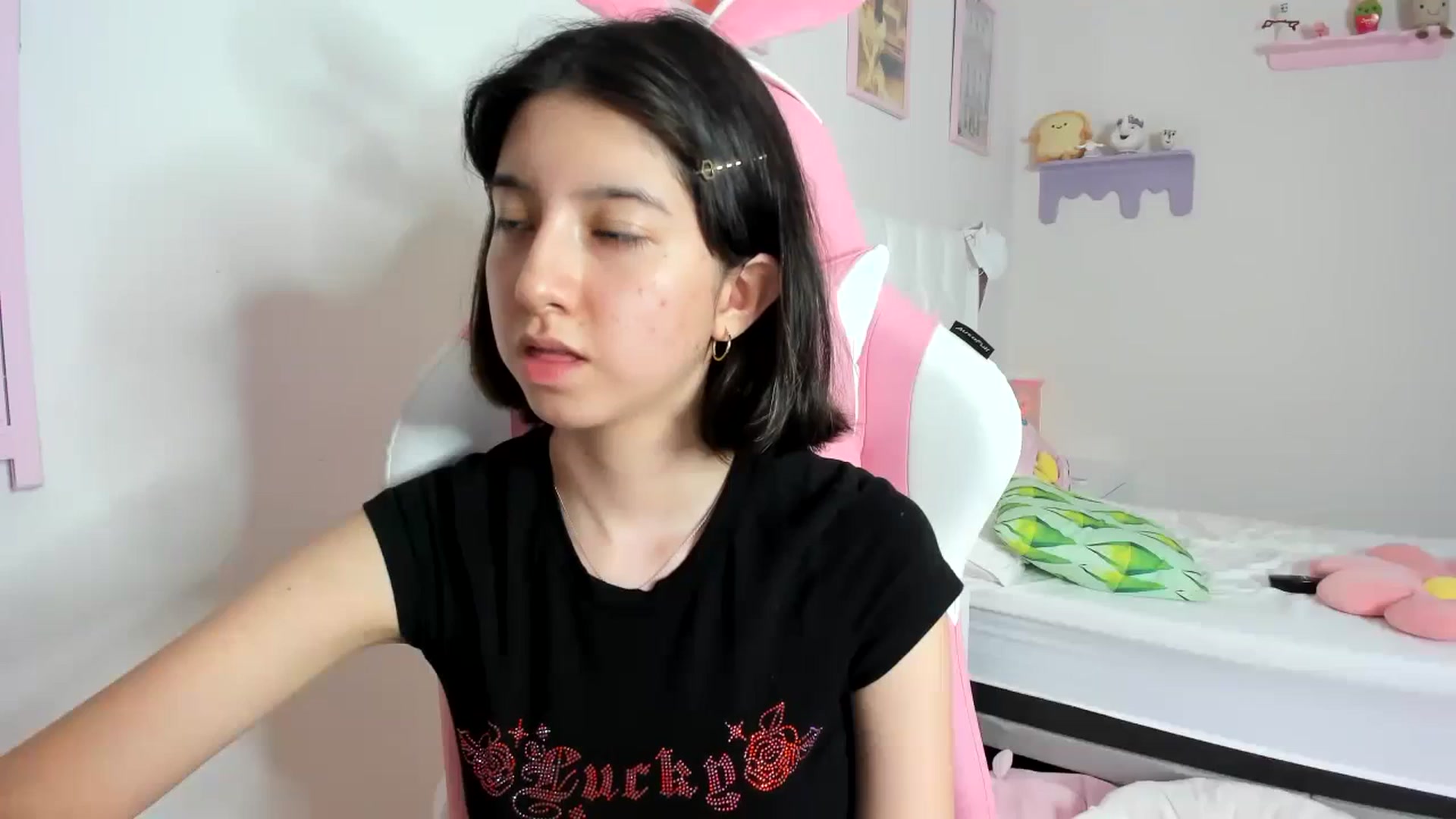 Gallery image thumbnail from Cherrycute666's myfreecams stream on, 09/11/2023, 06:16 image 18 of 20