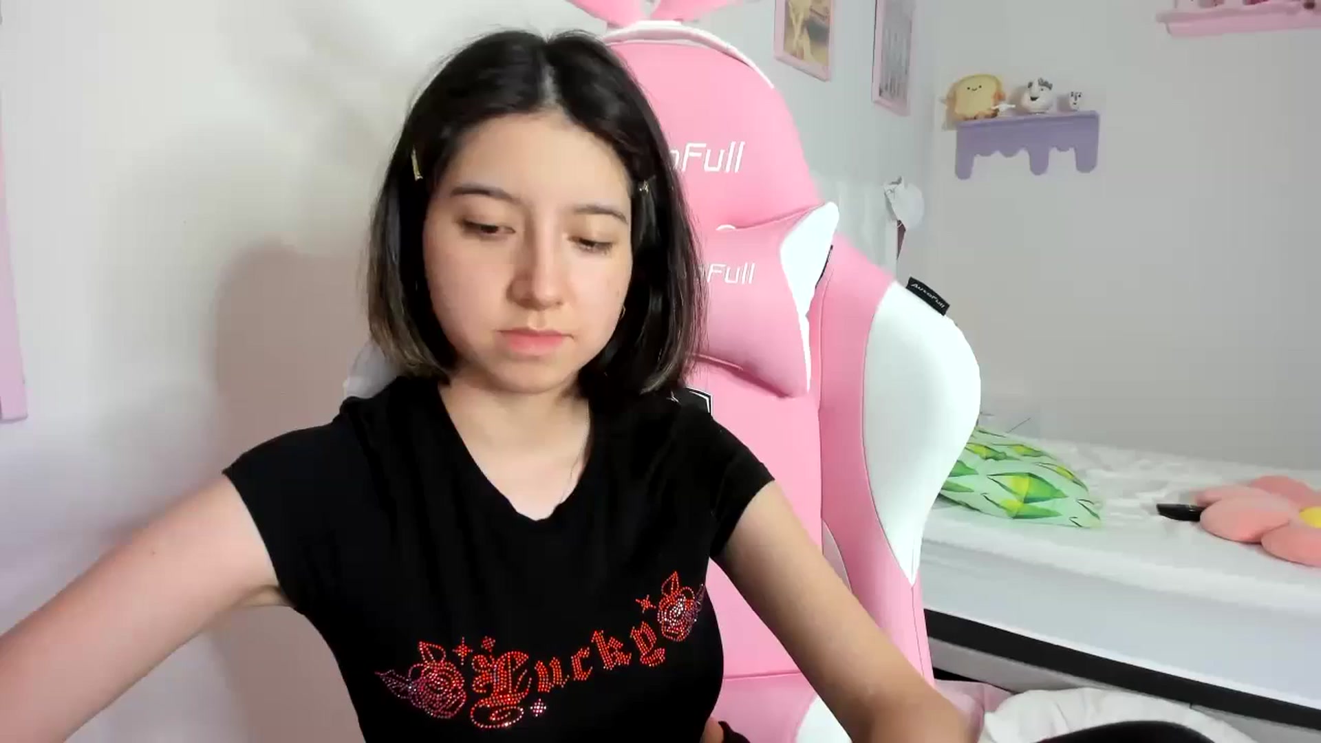 Gallery image thumbnail from Cherrycute666's myfreecams stream on, 09/11/2023, 06:16 image 9 of 20