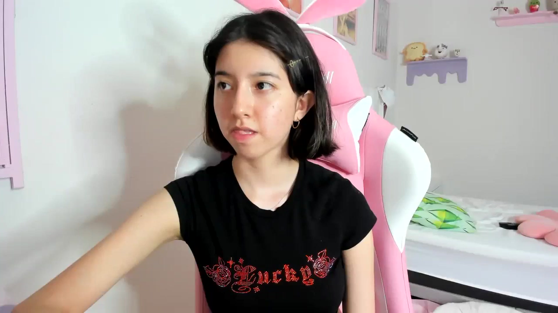 Gallery image thumbnail from Cherrycute666's myfreecams stream on, 09/11/2023, 06:16 image 19 of 20