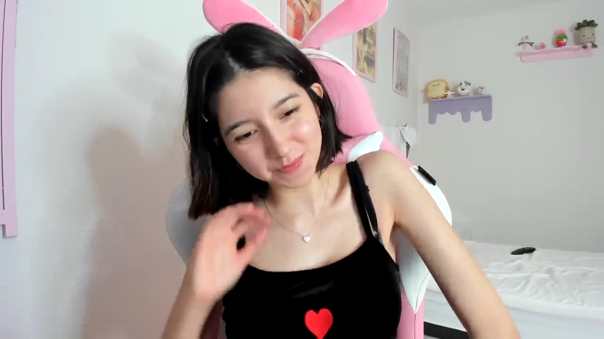 Gallery image thumbnail from Cherrycute666's myfreecams stream on, 09/11/2023, 22:32 image 18 of 20