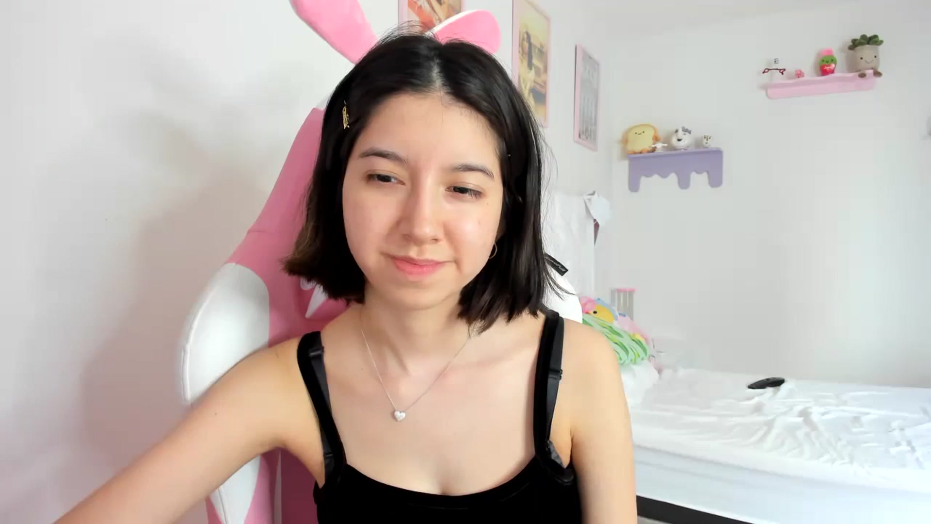 Gallery image thumbnail from Cherrycute666's myfreecams stream on, 09/11/2023, 22:32 image 7 of 20