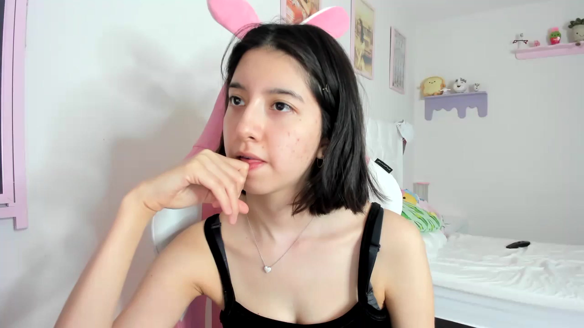 Gallery image thumbnail from Cherrycute666's myfreecams stream on, 09/11/2023, 22:32 image 11 of 20