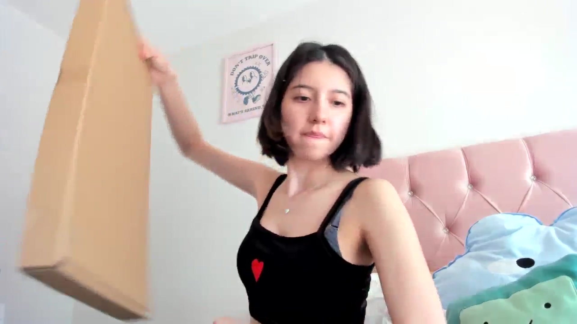 Gallery image thumbnail from Cherrycute666's myfreecams stream on, 09/12/2023, 24:02 image 3 of 20