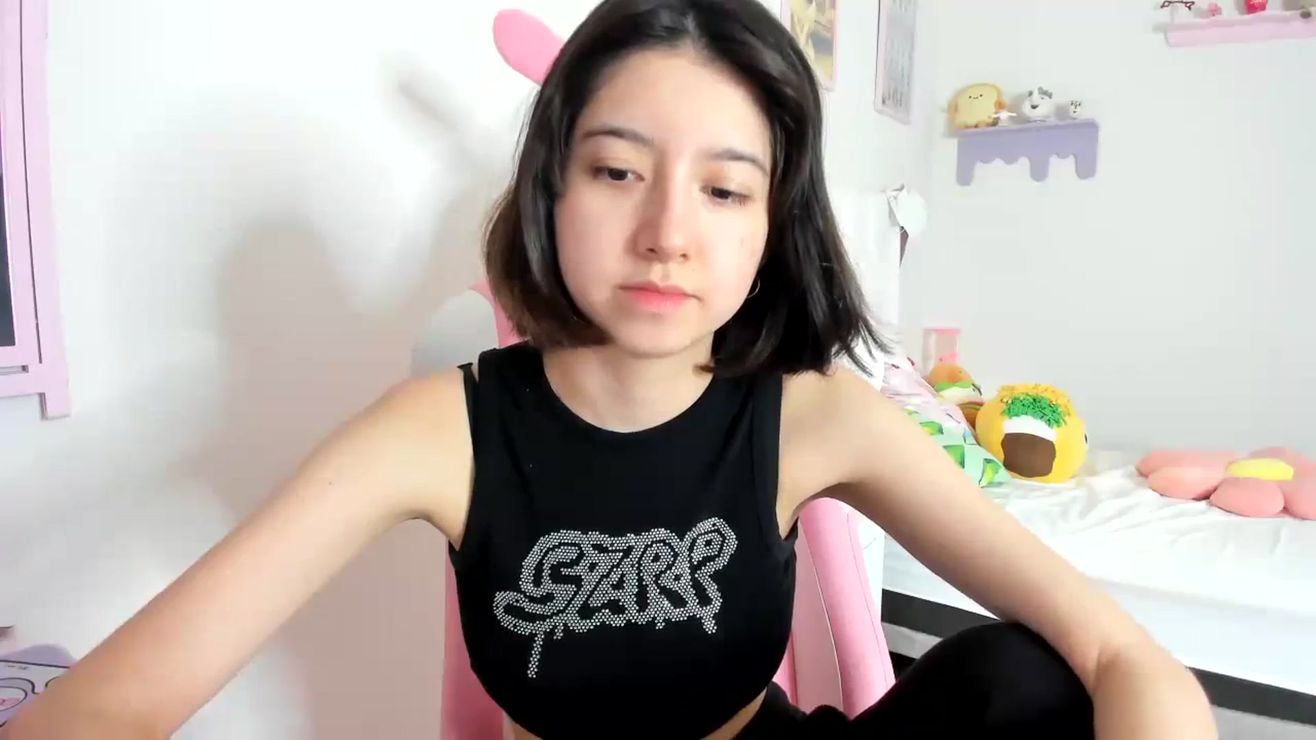 Gallery image thumbnail from Cherrycute666's myfreecams stream on, 09/12/2023, 18:45 image 10 of 20