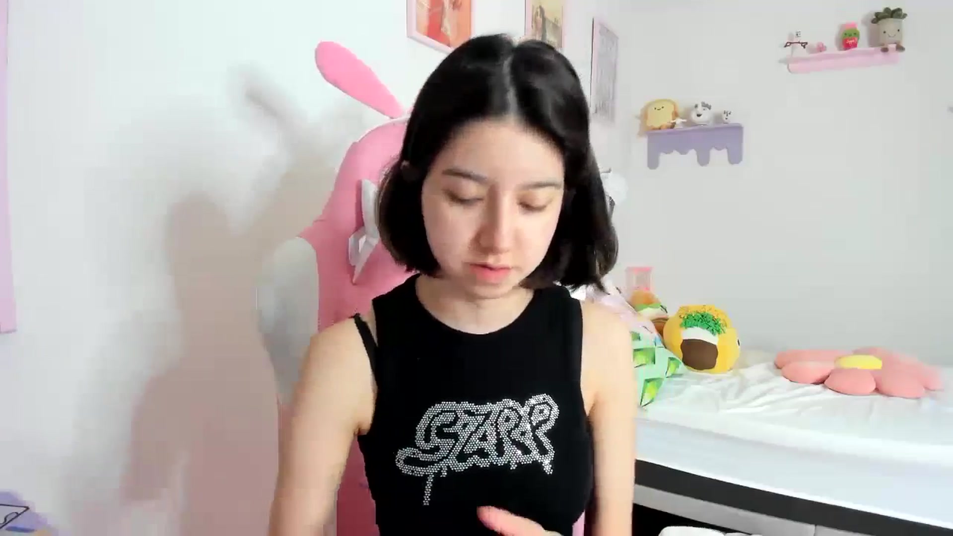 Gallery image thumbnail from Cherrycute666's myfreecams stream on, 09/12/2023, 18:45 image 7 of 20