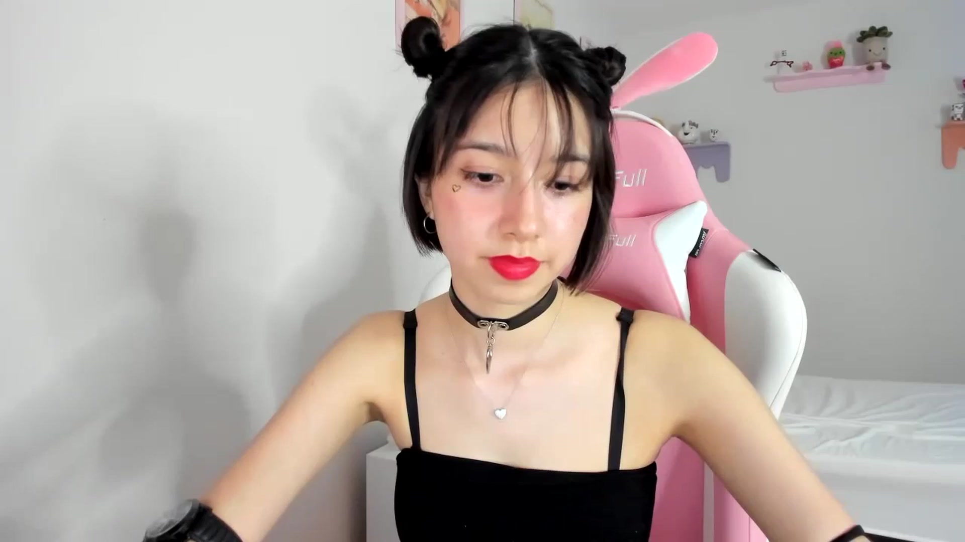 Gallery image thumbnail from Cherrycute666's myfreecams stream on, 09/13/2023, 03:57 image 20 of 20