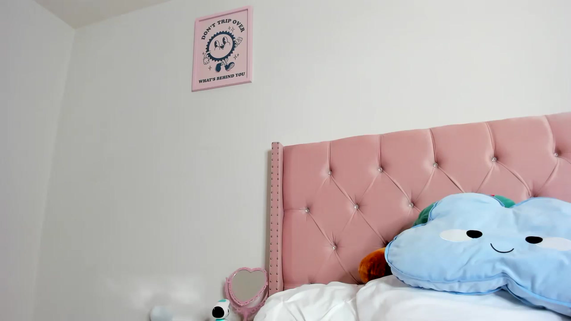 Gallery image thumbnail from Cherrycute666's myfreecams stream on, 09/13/2023, 09:19 image 3 of 20