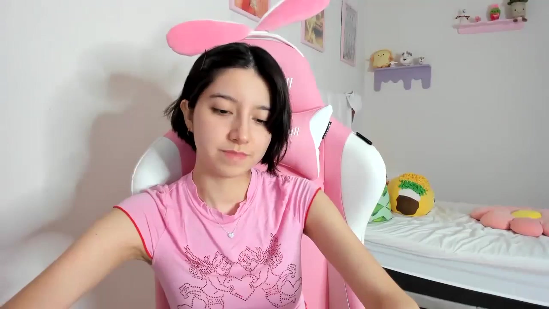 Gallery image thumbnail from Cherrycute666's myfreecams stream on, 09/13/2023, 09:19 image 13 of 20