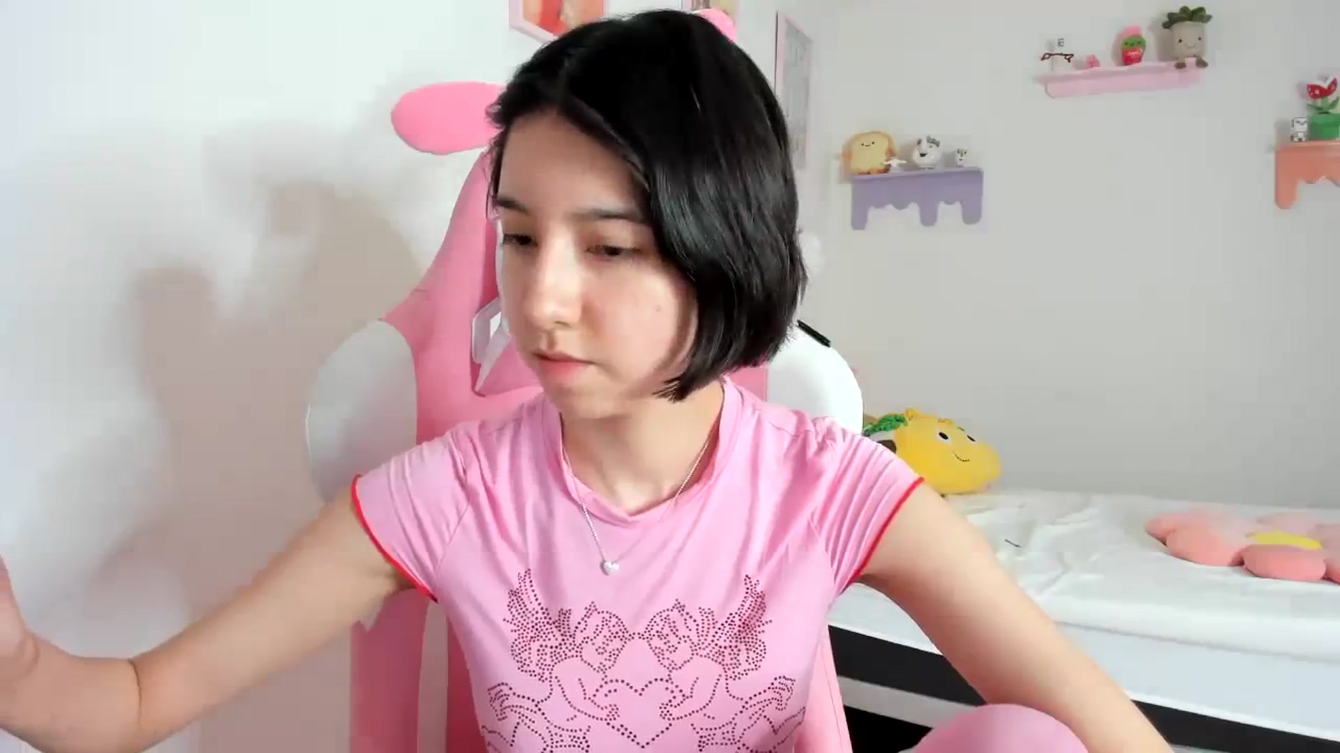 Gallery image thumbnail from Cherrycute666's myfreecams stream on, 09/14/2023, 24:01 image 10 of 20